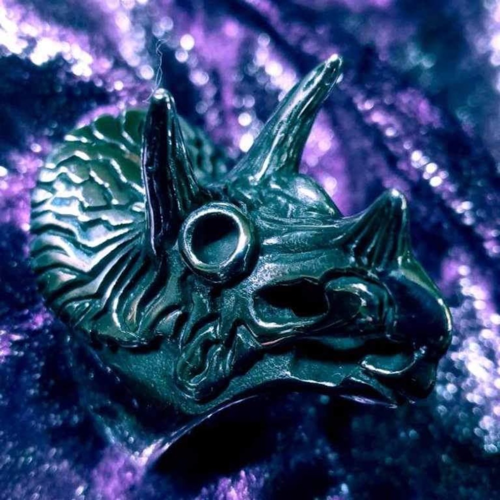 Rhino ring